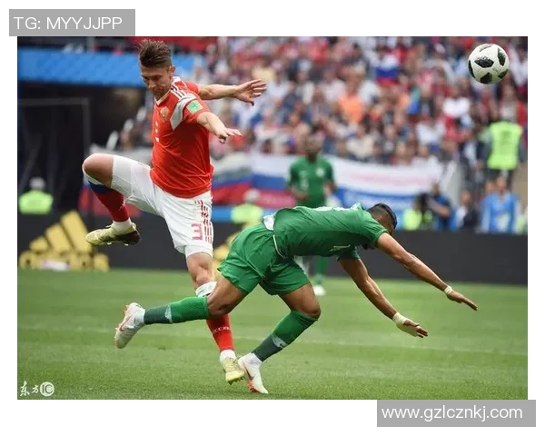 在城市饭店意外邂逅世界级足球球星引发全场热烈欢呼 在城市饭店意外邂逅世界级足球球星引发全场热烈欢呼