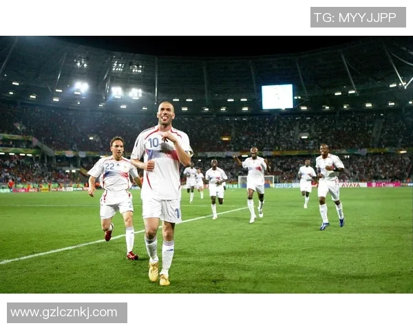 法国足球队世界杯球星:从齐达内到姆巴佩的传奇之路 法国足球队世界杯球星:从齐达内到姆巴佩的传奇之路